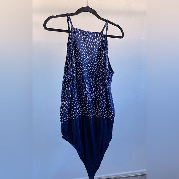 Torrid Blue Print BodySuit Size 1 - Picture 8 of 10